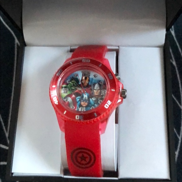 Lot of 2 Avengers watches - Picture 2 of 4